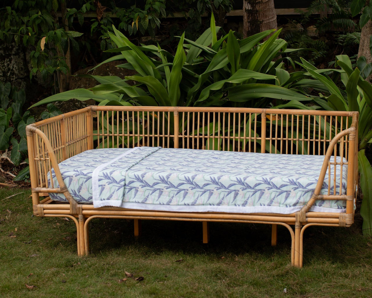 Dreamy Birds of Paradise Twin Lounger