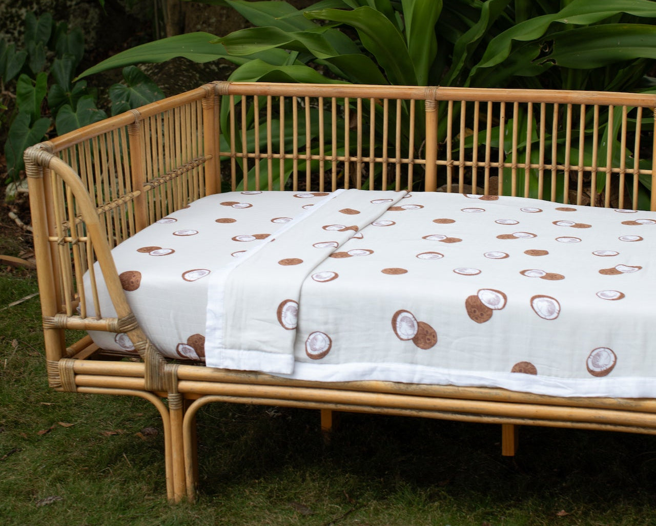 Coconut Twin Lounger