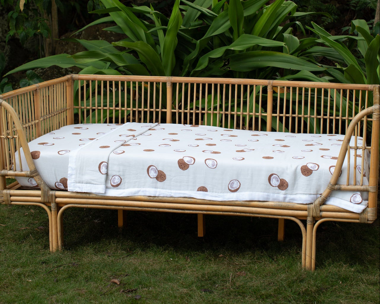 Coconut Twin Lounger