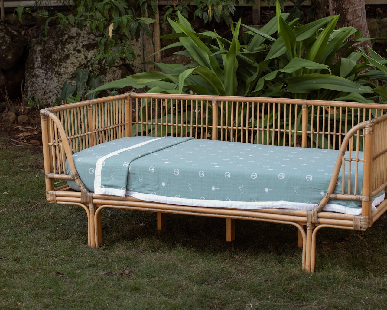 Peace Beach Twin Lounger