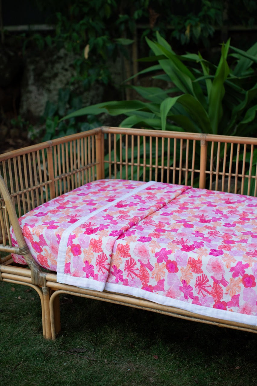 Waimea Garden Tiare Hawaii Collab Twin Lounger